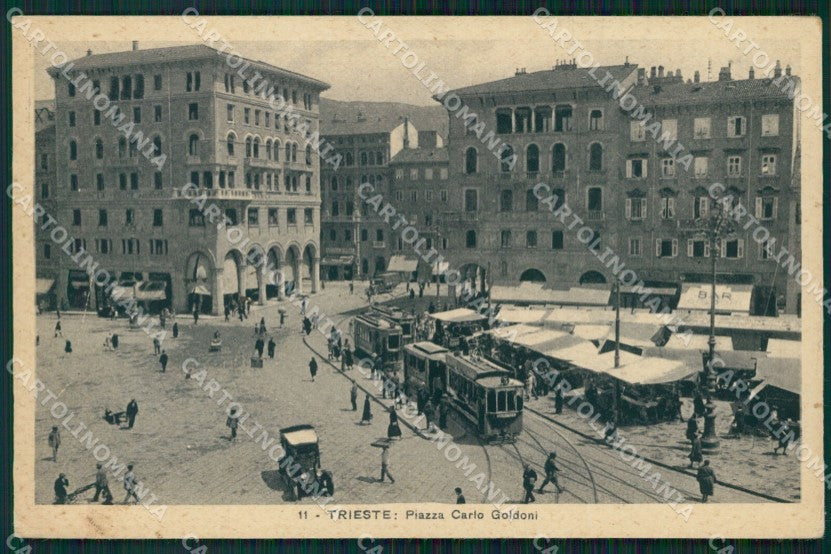 Trieste Città Tram Auto Mercato cartolina VK1666 – fronte