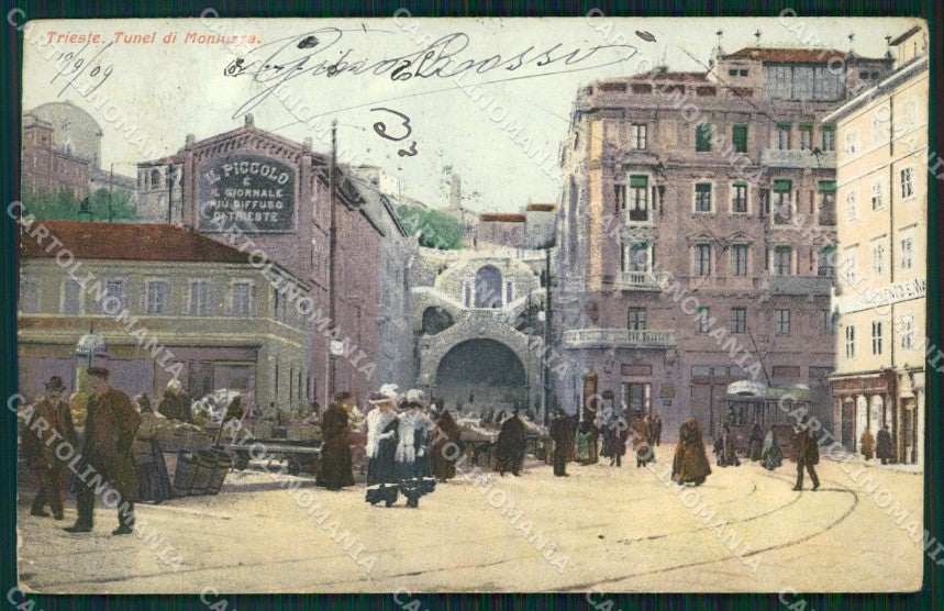 Trieste Città Tunnel di Montuzza PIEGHINE cartolina VK1667 – fronte