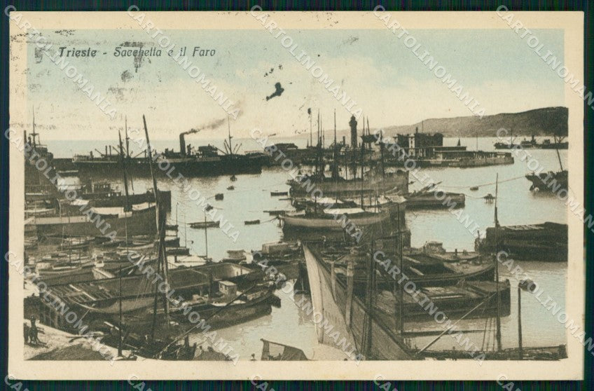 Trieste Città Barche Faro MACCHIE cartolina VK1686 – fronte