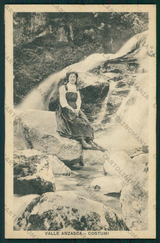 Verbania Castiglione d'Ossola Costumi cartolina VK2113 – fronte