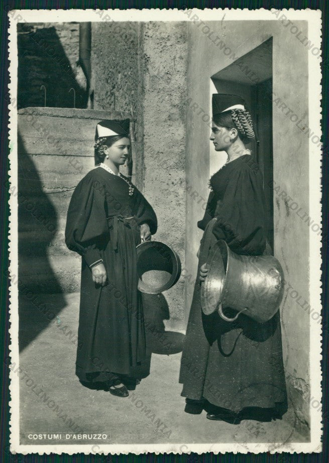 Chieti Città Costumi PIEGA Foto FG cartolina VK2801 – fronte