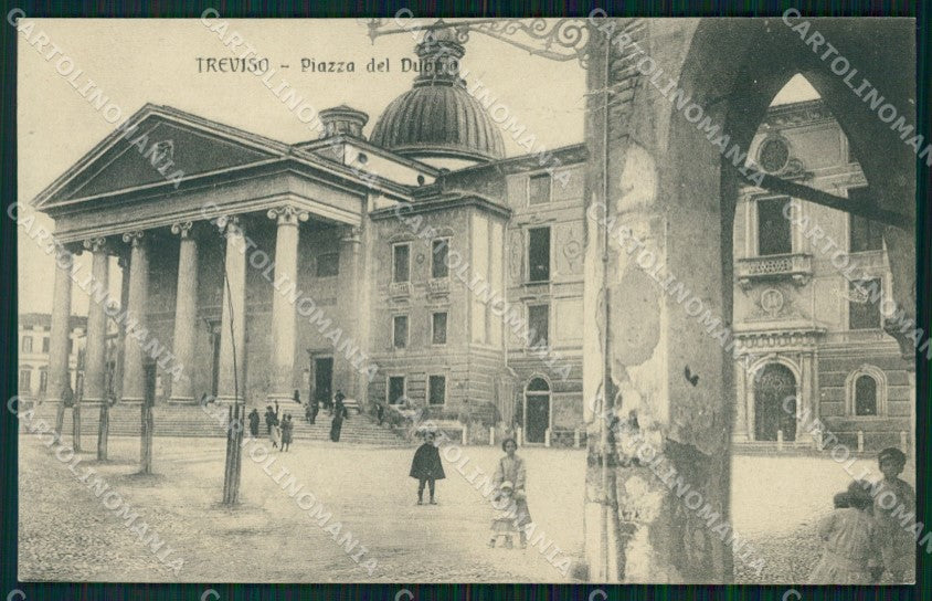 Treviso città Piazza Duomo cartolina VK3797 – fronte