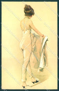 Artist Signed Penot Risque Lady Cabinet de Toilette serie 28-7 postcard VK9377 – fronte