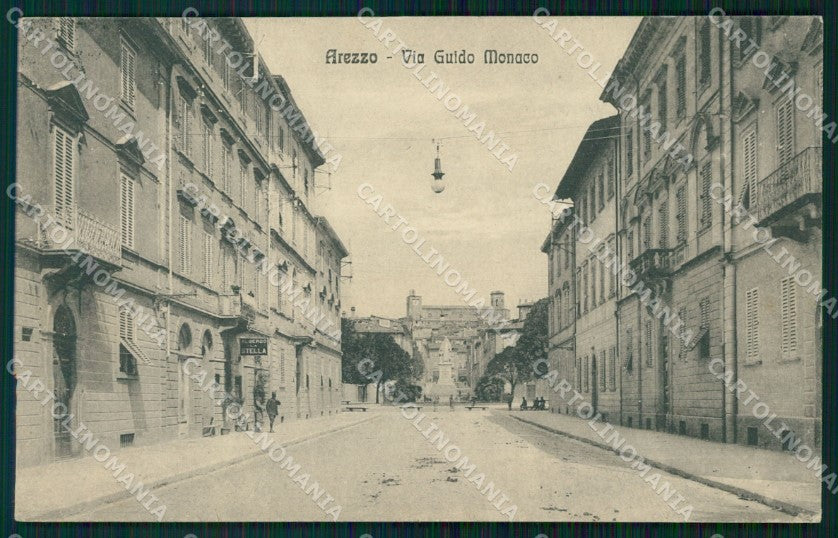Arezzo Città Via Guido Monaco MACCHIE cartolina WX1366 – fronte