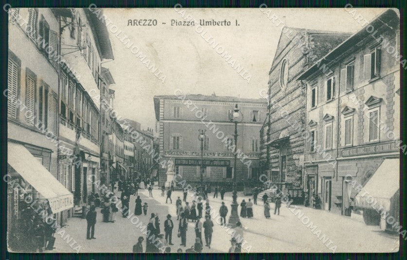 Arezzo Città Piazza Umberto I RIPARATA cartolina WX1384 – fronte