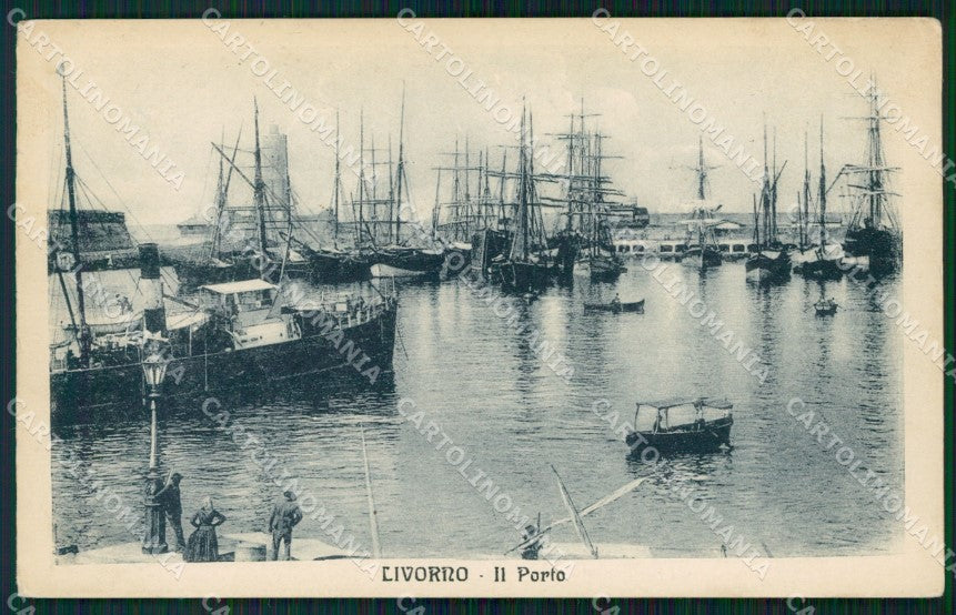 Livorno Città Porto Navi PIEGHINE cartolina WX1534 – fronte