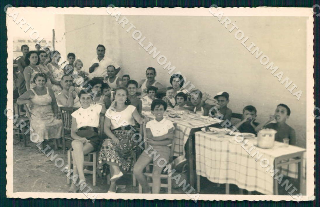 Brindisi Ostuni bella scena familiare Foto Studio Carrozzo cartolina WX7210 – fronte