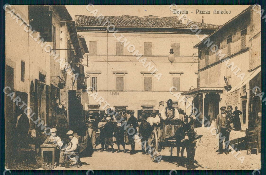 Perugia Norcia Piazza Amedeo cartolina WX7254 – fronte