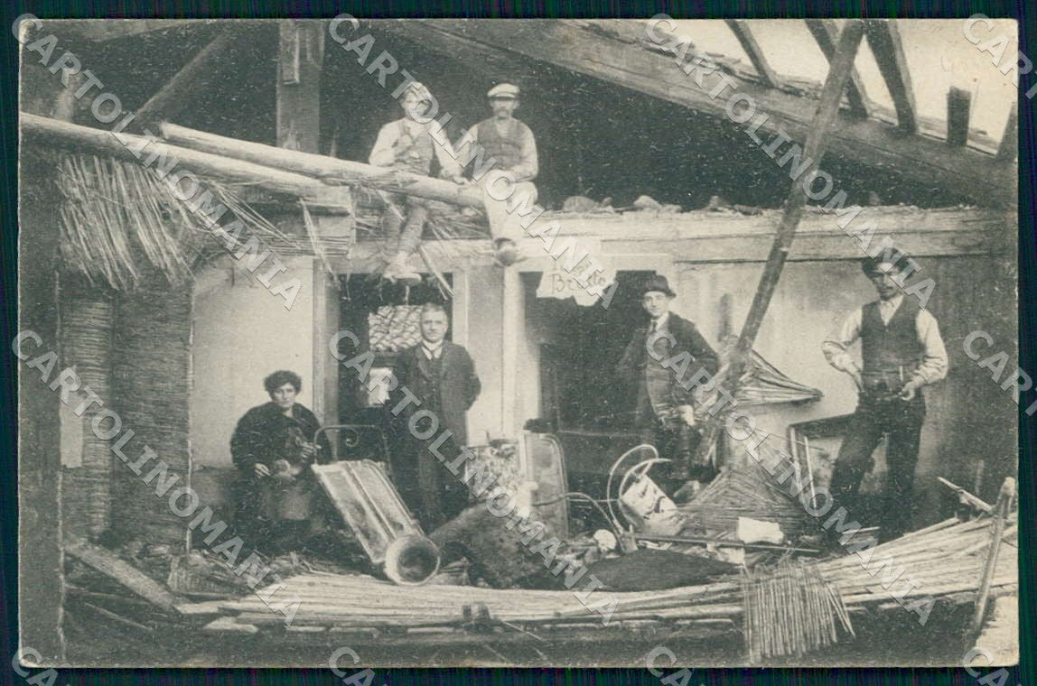 Vicenza Bassano Via Menarola Casa Brotto bomba Austriaca cartolina WX7271 – fronte