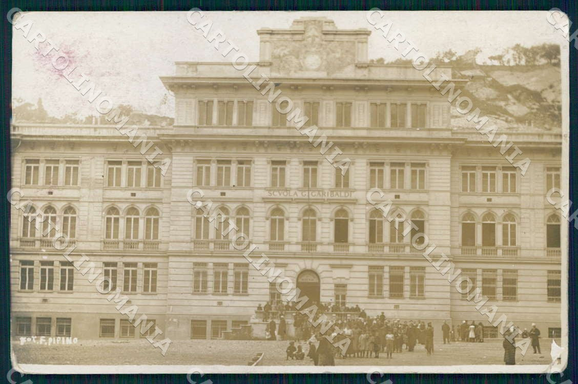 Genova Città Piazza Sopranis Scuola Garibaldi Foto Pipino cartolina WX7275 – fronte