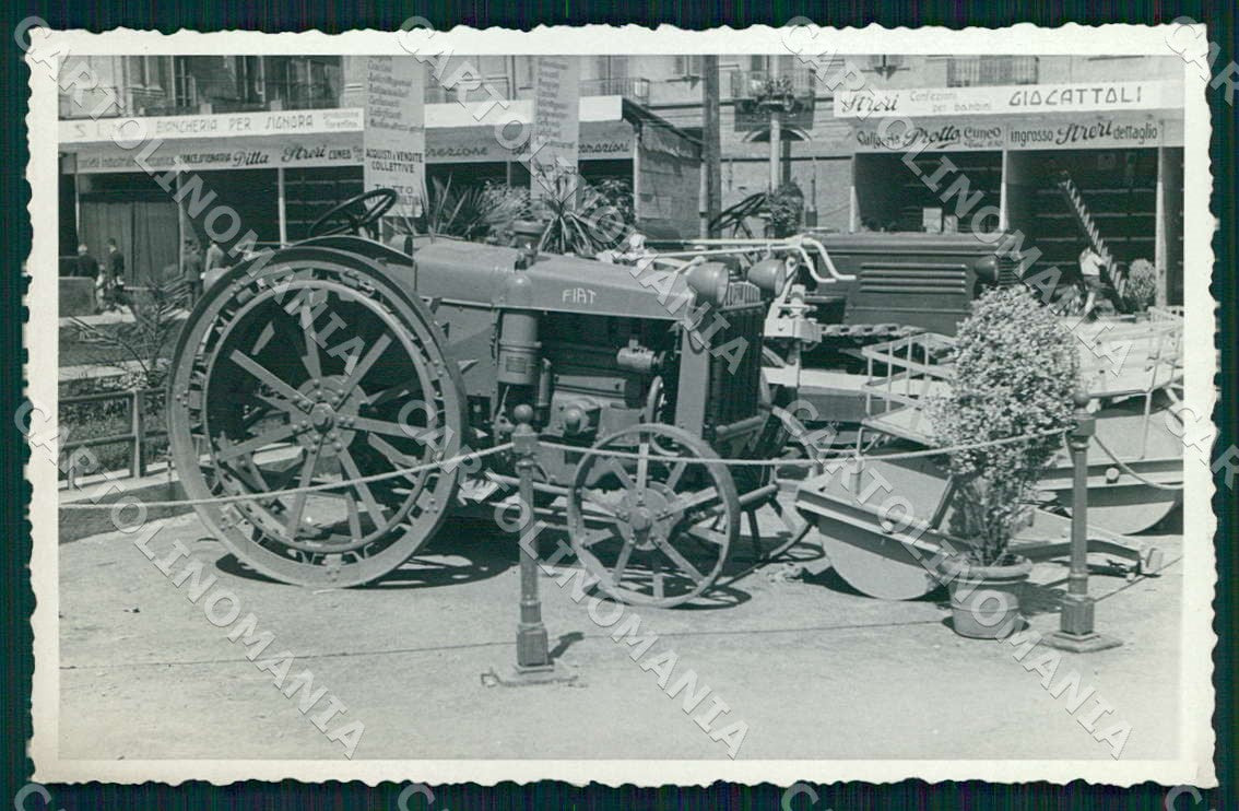 Cuneo Trattore Fiat 700 D Negozio Agricoltura Ditta Streri Foto cartolina WX7315 – fronte