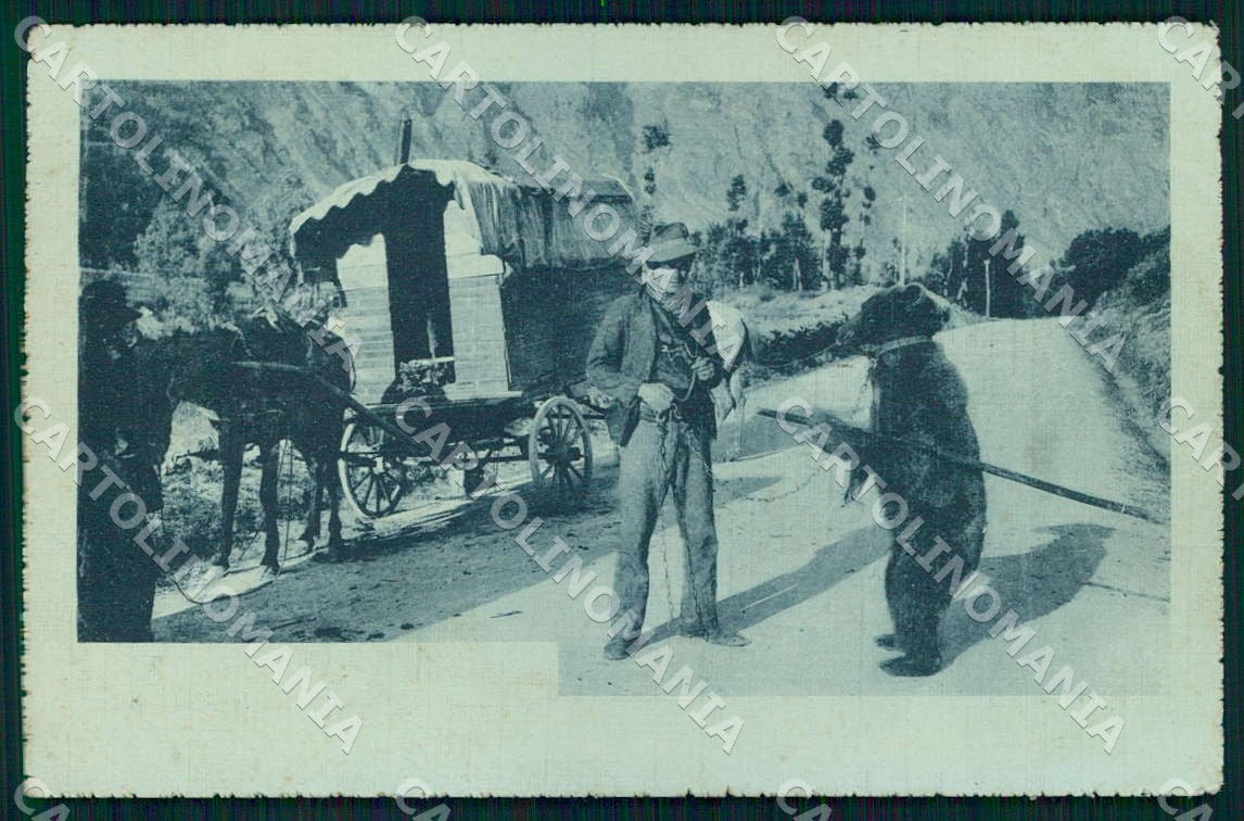 Verona Dolcè Peri ? Lago di Garda Ammaestratore d'Orso cartolina WX7381 – fronte