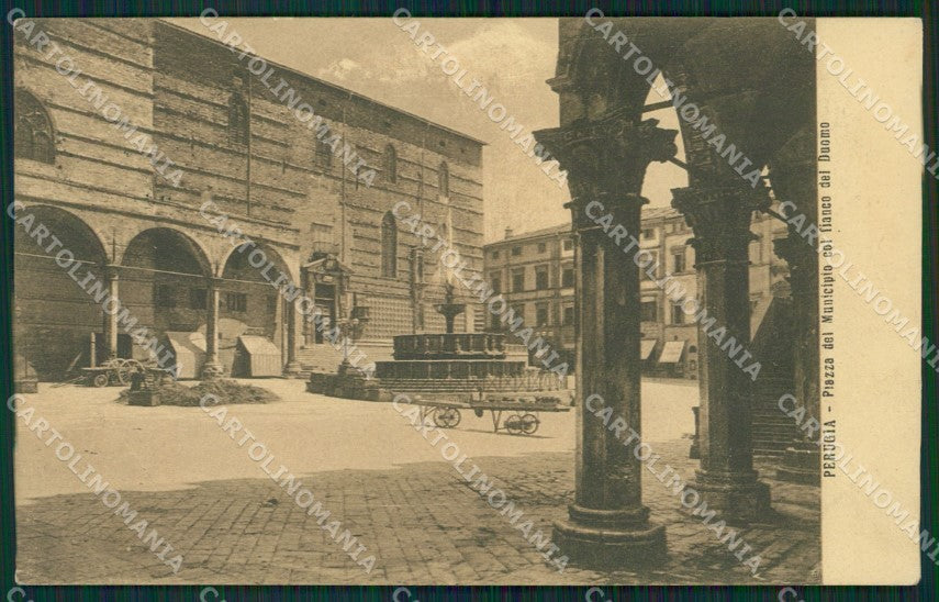Perugia Città Municipio cartolina XB1755 – fronte