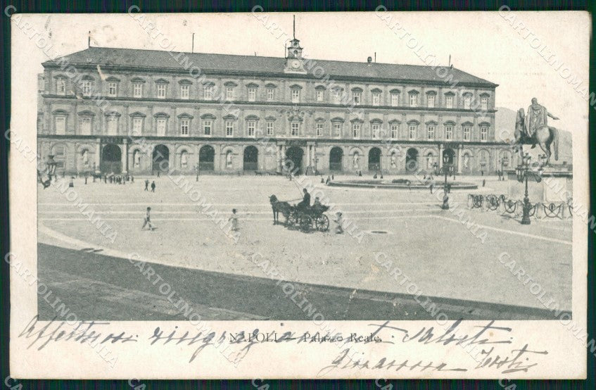 Napoli Città Palazzo Reale Carrozza cartolina XB2342 – fronte