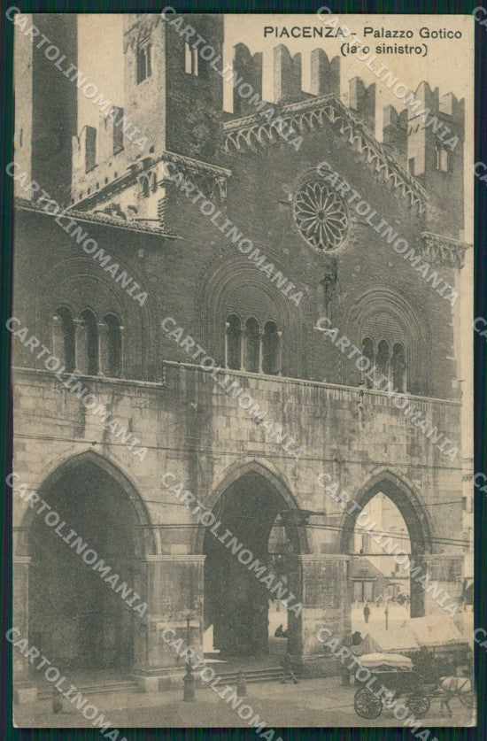 Piacenza Città Palazzo Gotico cartolina XB2786 – fronte