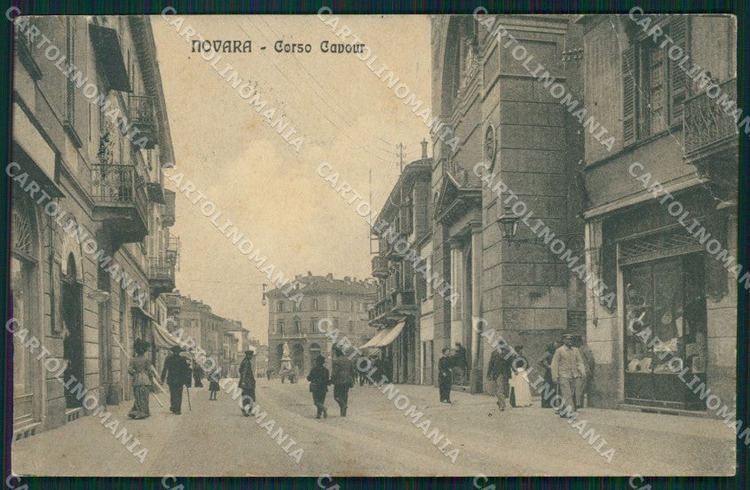 Novara città PIEGA cartolina XB3740 – fronte