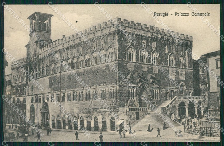 Perugia Città Palazzo Comunale ABRASA cartolina XB5213 – fronte