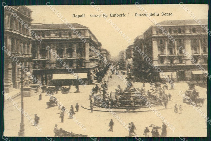 Napoli Città Piazza della Borsa PIEGA cartolina XB5301 – fronte