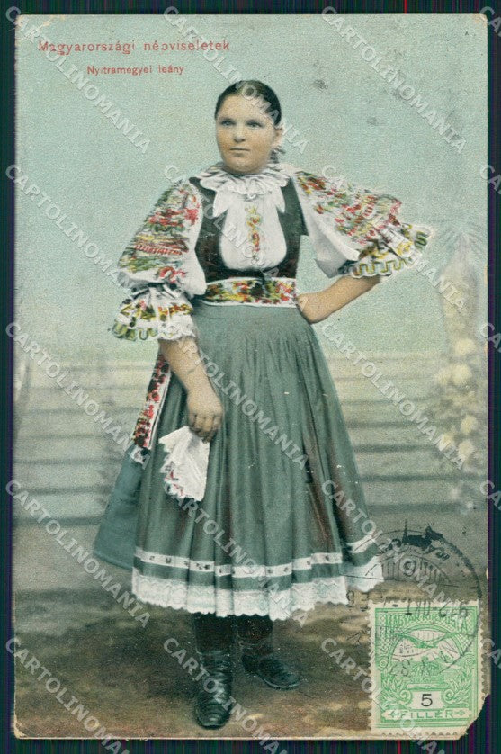 Hungary Ungheria Ethnic CORNER CREASES postcard XC3429 – fronte
