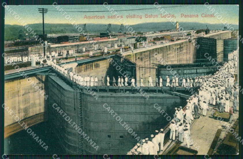 Panama American Sailors Visiting Gatun Locks postcard XP0626 – fronte