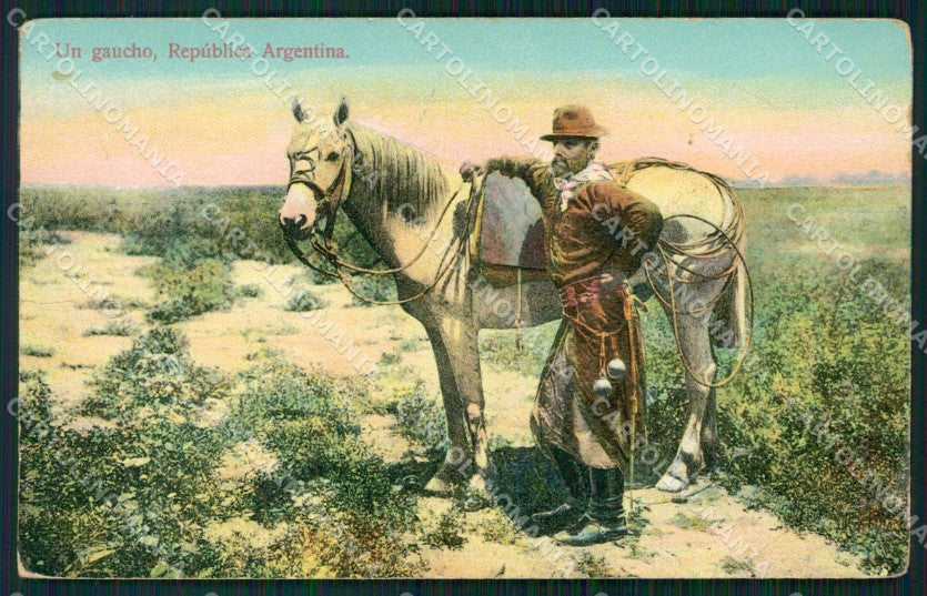 Argentina Types Ethnic Un Gaucho CORNER CREASED postcard XP1260 – fronte