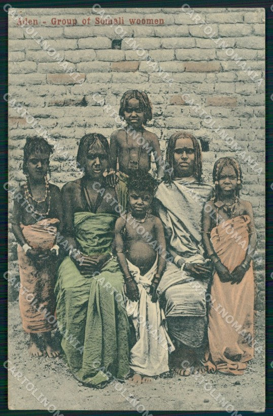 Yemen Aden Group of Somali Women Ethnic Types postcard XP3329 – fronte