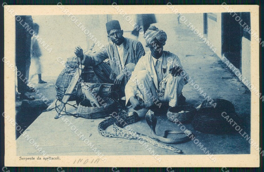 India Ethnic Types Snake Charmer ABRADED postcard XP3468 – fronte