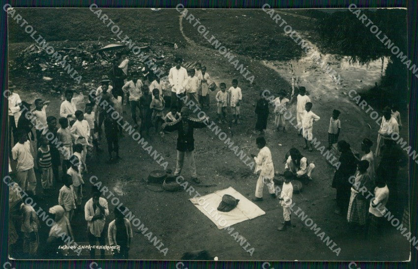 India Ethnic Types Snake Charmer RPPC postcard XP3485 – fronte