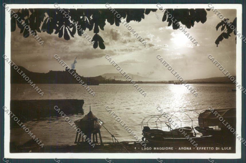 Novara Arona Barca Foto cartolina ZB1350 – fronte