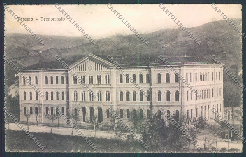 Teramo Città cartolina ZB3324 – fronte