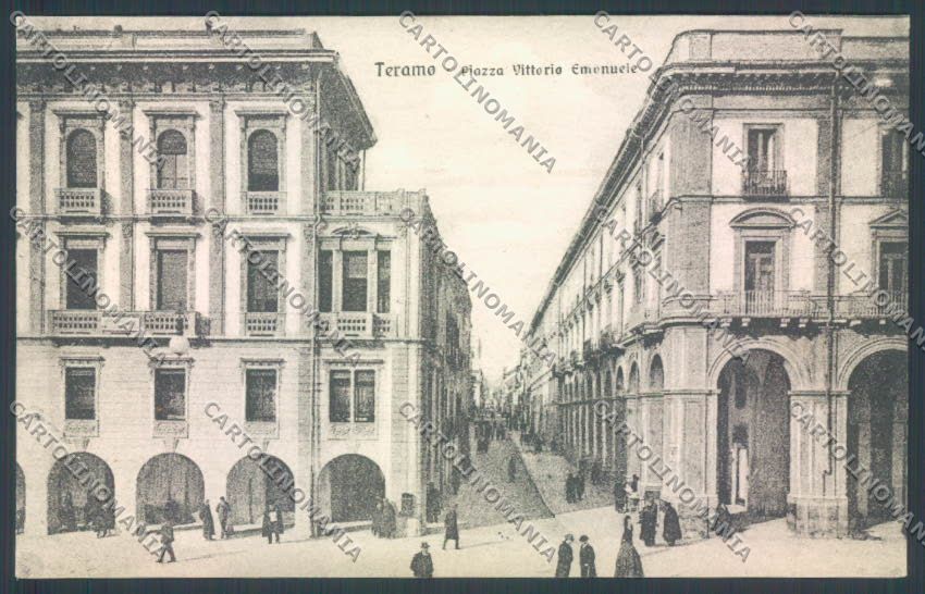 Teramo Città cartolina ZB3332 – fronte