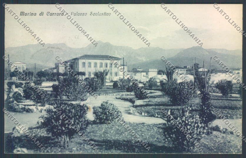 Massa Marina di Carrara Scuola cartolina ZB3515 – fronte