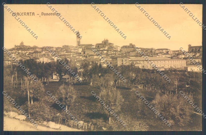Macerata Città cartolina ZB5710 – fronte