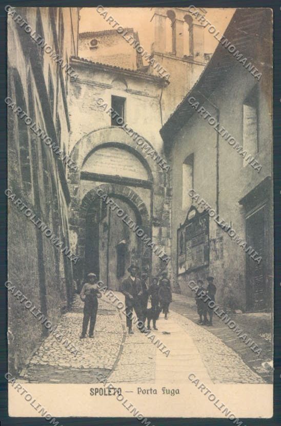 Perugia Spoleto Porta Fuga MACCHIA STRAPPINI SCOLLATA cartolina ZB5920 – fronte