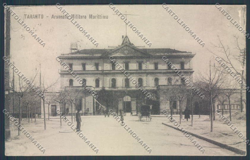 Taranto Città Arsenale Militare Marittimo PIEGHE cartolina ZB6609 – fronte