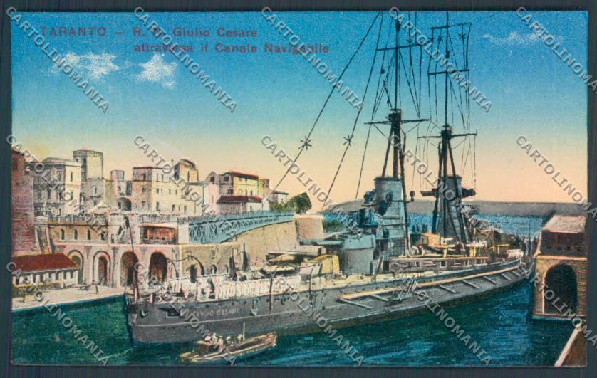Taranto Città Nave da Guerra SCOLLATA cartolina ZB6686 – fronte