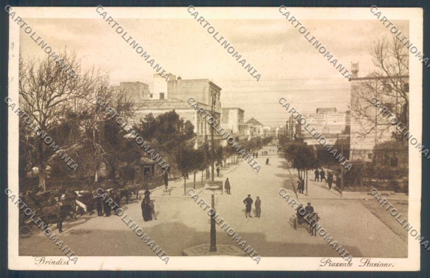 Brindisi Città STRAPPINO PIEGA cartolina ZB6880 – fronte