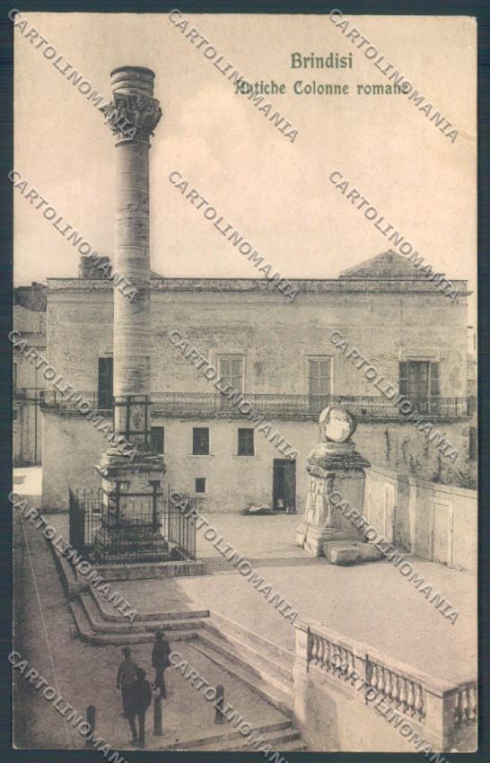 Brindisi Città Colonne Romane PIEGHE cartolina ZB6883 – fronte