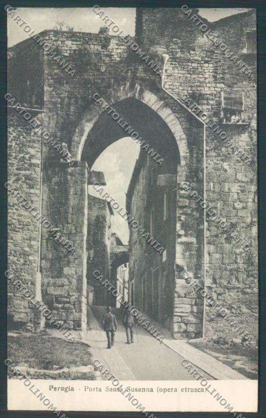 Perugia Città Porta Santa Susanna cartolina ZB8364 – fronte