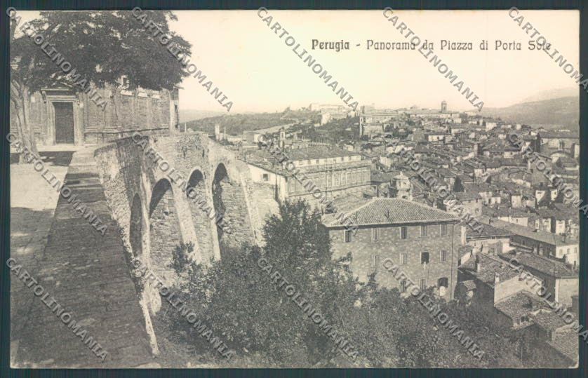 Perugia Città cartolina ZB8381 – fronte