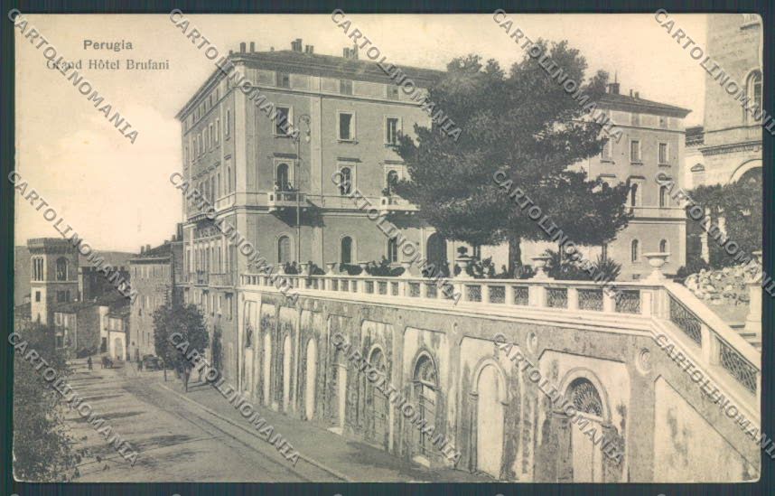 Perugia Città cartolina ZB8396 – fronte