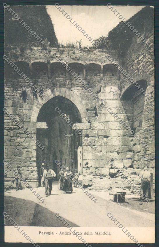 Perugia Città cartolina ZB8461 – fronte