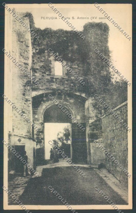 Perugia Città cartolina ZB8463 – fronte
