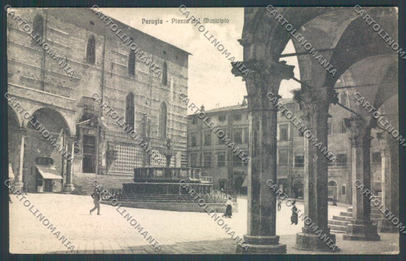 Perugia Città cartolina ZB8471 – fronte