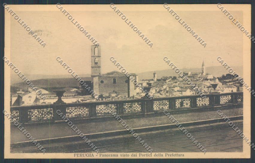 Perugia Città cartolina ZB8486 – fronte