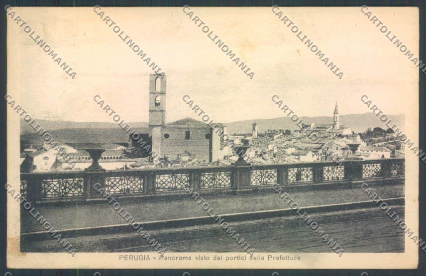 Perugia Città cartolina ZB8492 – fronte