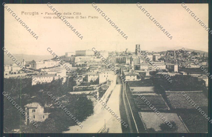 Perugia Città cartolina ZB8494 – fronte