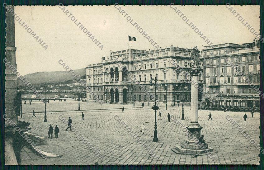 Trieste Città Palazzo della Prefettura cartolina ZC0279 – fronte
