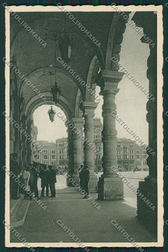 Trieste Città Municipio cartolina ZC0444 – fronte