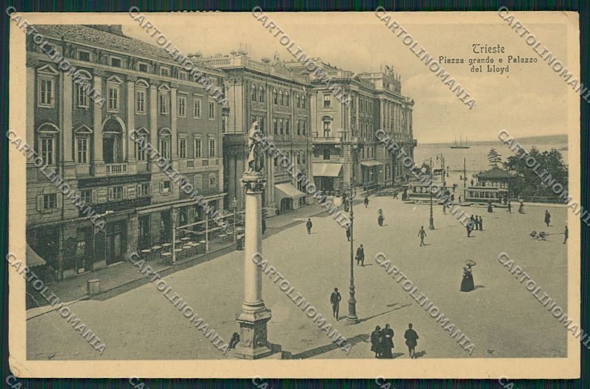 Trieste Città Palazzo del Lloyd PIEGHINA cartolina ZC0852 – fronte